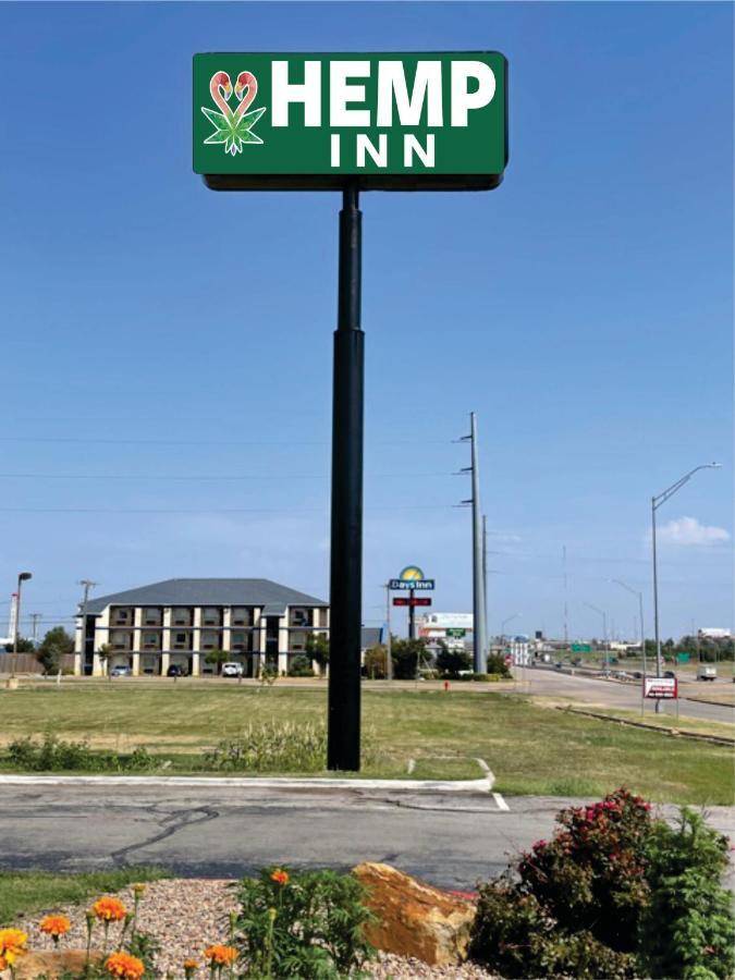 Hemp Hotel Oklahoma City South Exterior photo